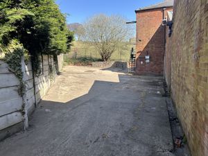 Photo 14- click for photo gallery